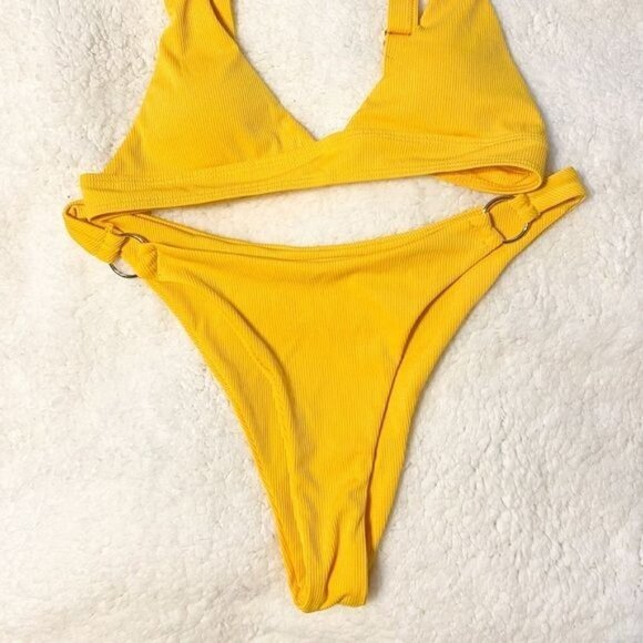 New Yellow Bikini Set - Picture 5 of 5